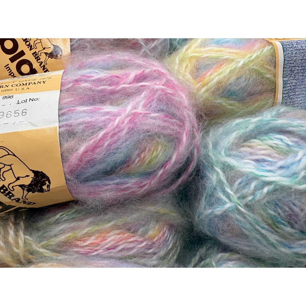 Lion Brand Bianca Yarn 12 Count Rainbow Multi Color Mohair Look France 998 301 - Picture 2 of 7